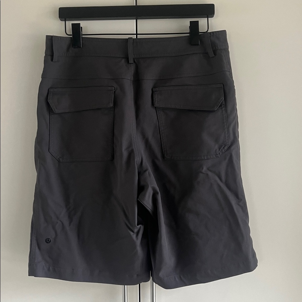 Lululemon Cadence Commute Zip Shorts - Picture 2 of 9